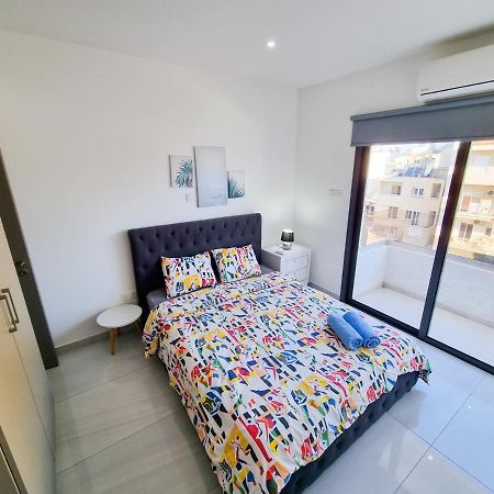 Sea La Vie Seaview Apartment Lárnaka Kültér fotó
