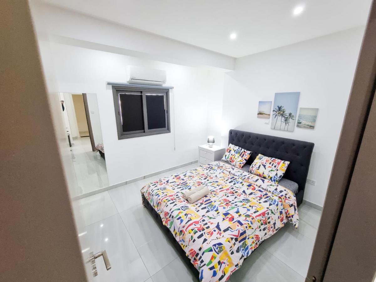 Sea La Vie Seaview Apartment Lárnaka Kültér fotó